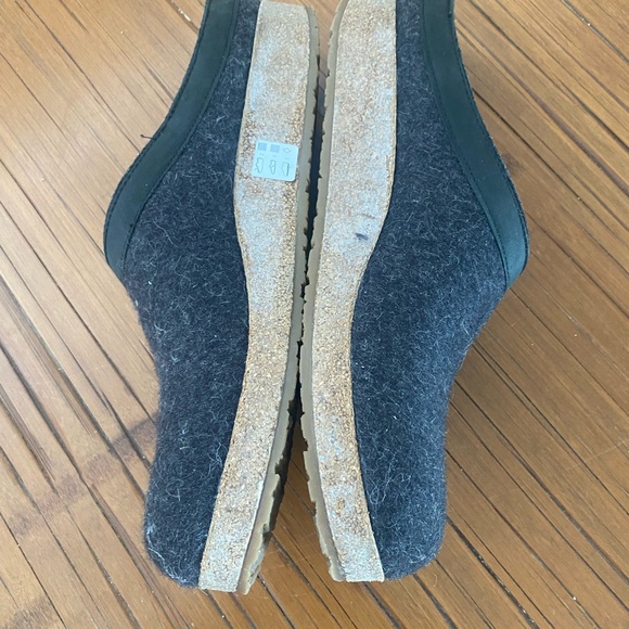 Haflinger Men’s Gray Wool Felt Clog